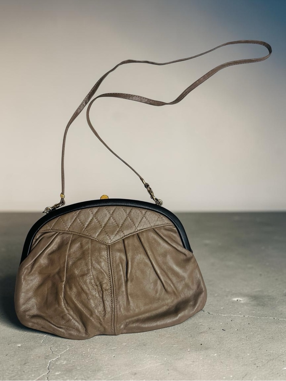 Vintage Italian
Leather Purse